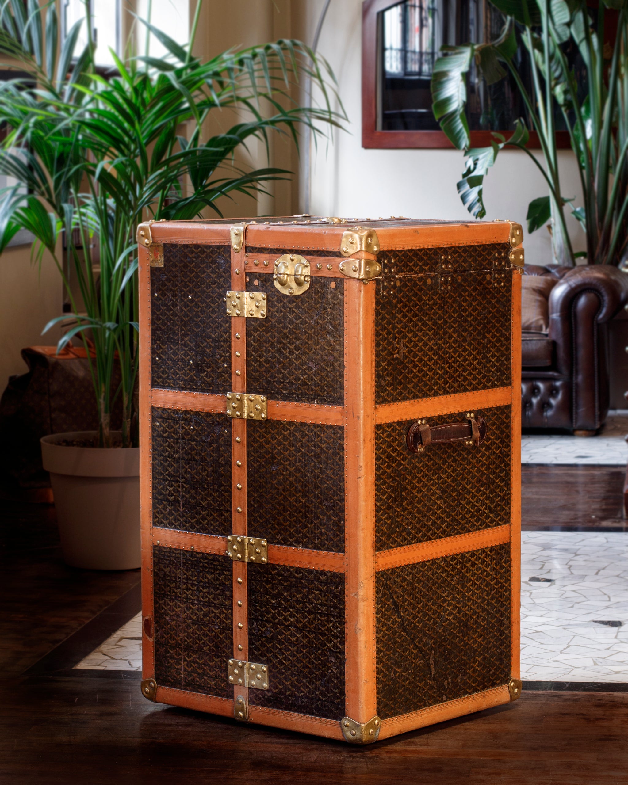 here is one for our watch collectors! a Goyard watch trunk with